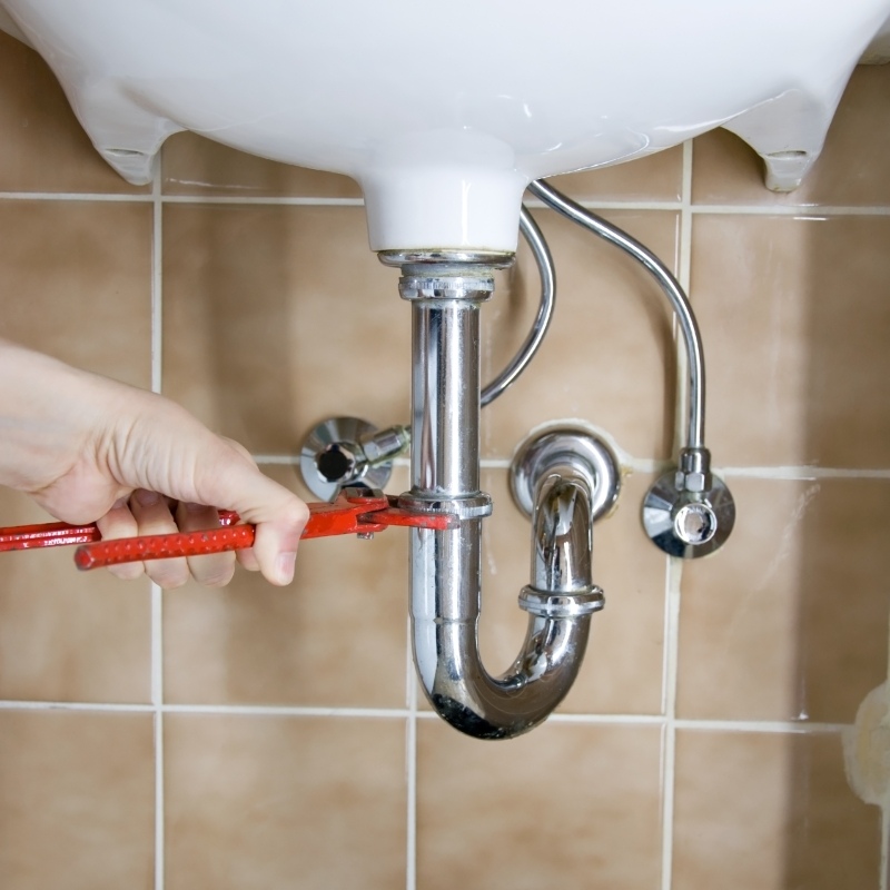High-pressure drain jetting in Brentford